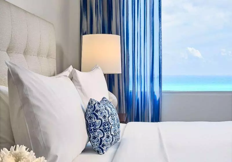 クラブルーム, Ana Crowne Plaza Fukuoka, An Ihg