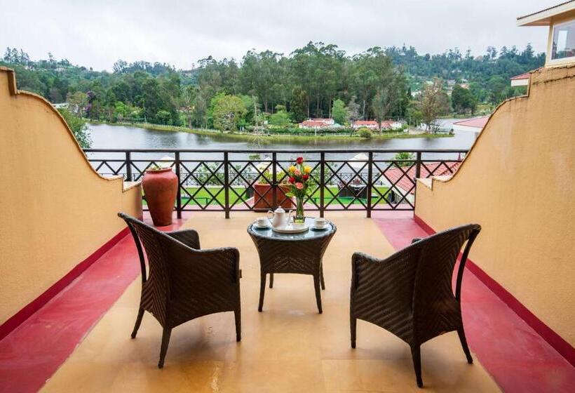 デラックスルーム, The Carlton Kodaikanal