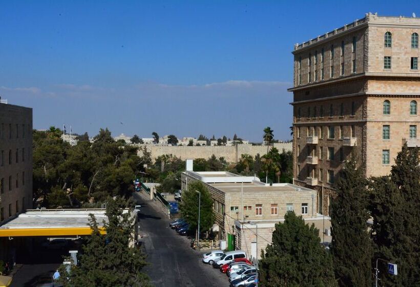 Quarto superior, Eldan