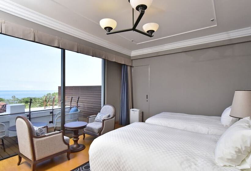 豪华海景房, Kawana