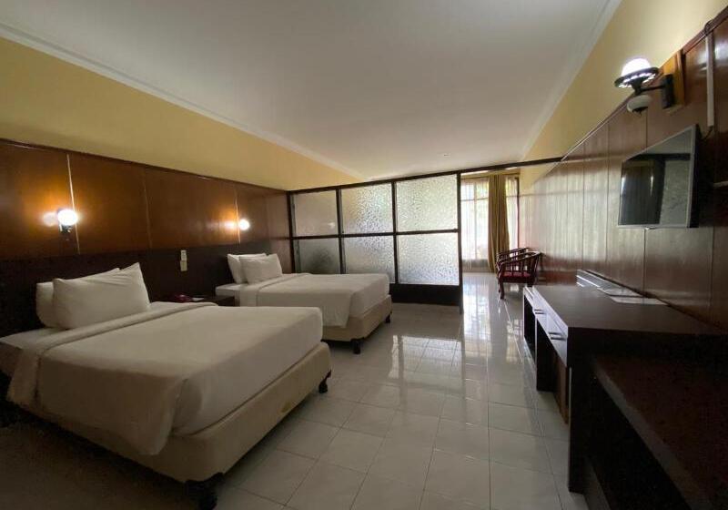 家庭间, Khas Parapat