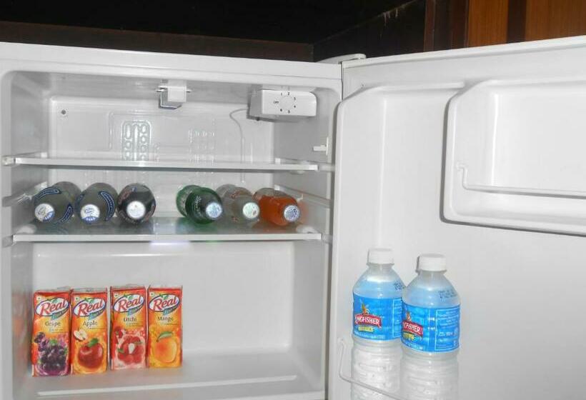 Quarto Deluxe, Lytton