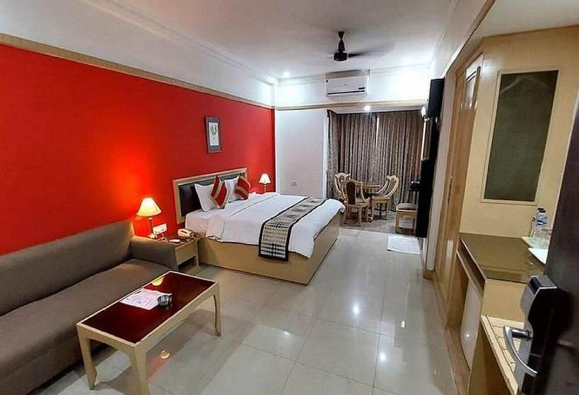 Quarto Deluxe, Lytton