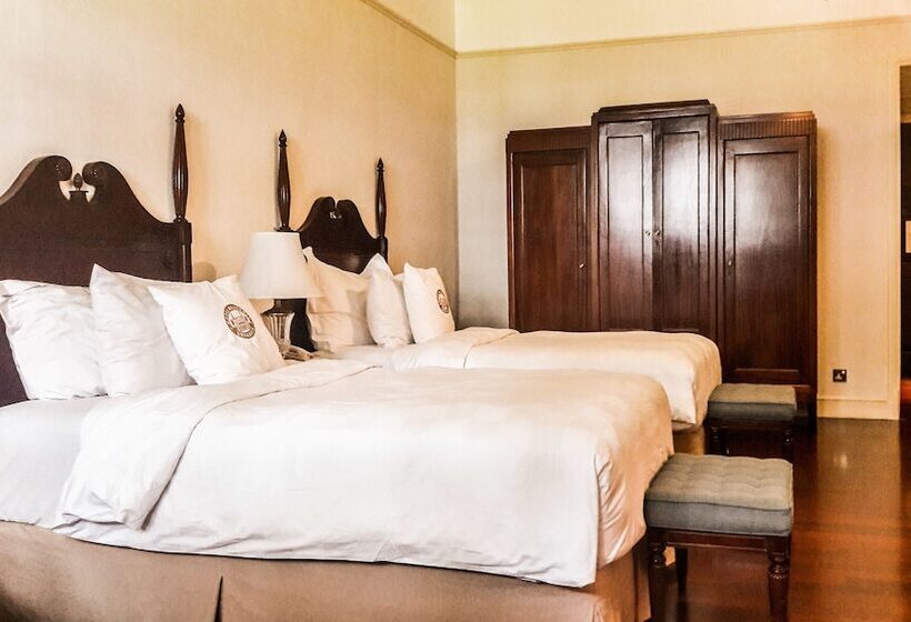 クラシックルーム, Majapahit Surabaya Mgallery