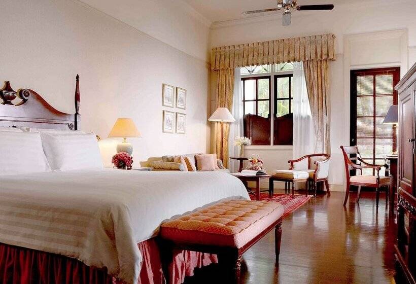 Классический Номер, Majapahit Surabaya Mgallery