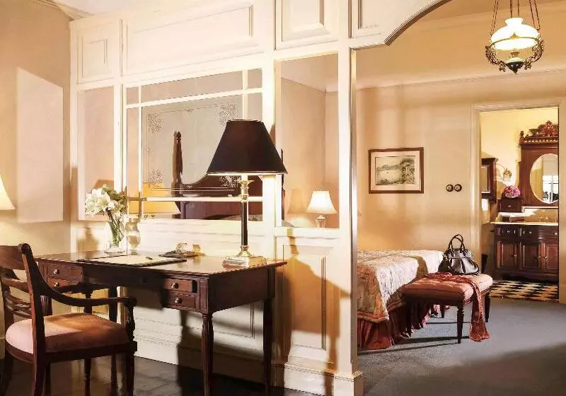 Suite, Majapahit Surabaya Mgallery