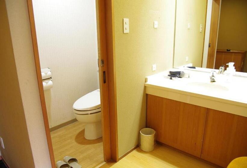 غرفة قياسية حمام مشترك, Manza Prince