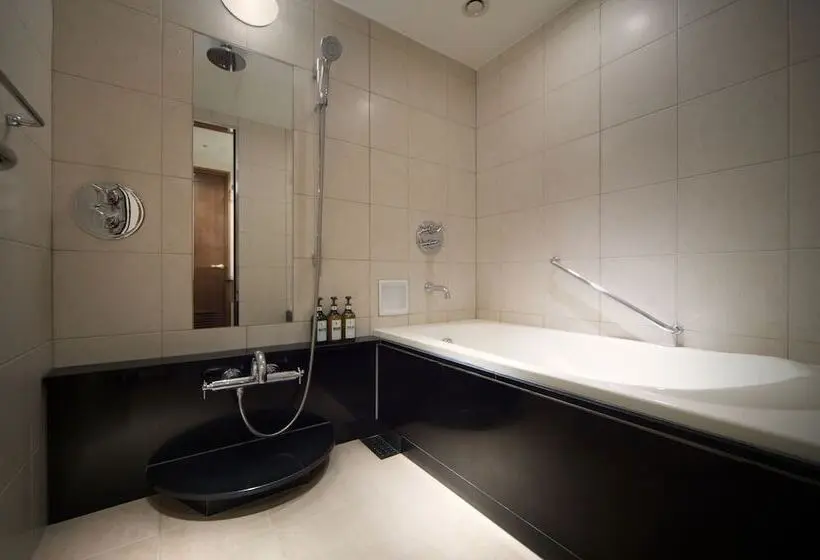 اتاق اجرایی, Metropolitan Tokyo Ikebukuro