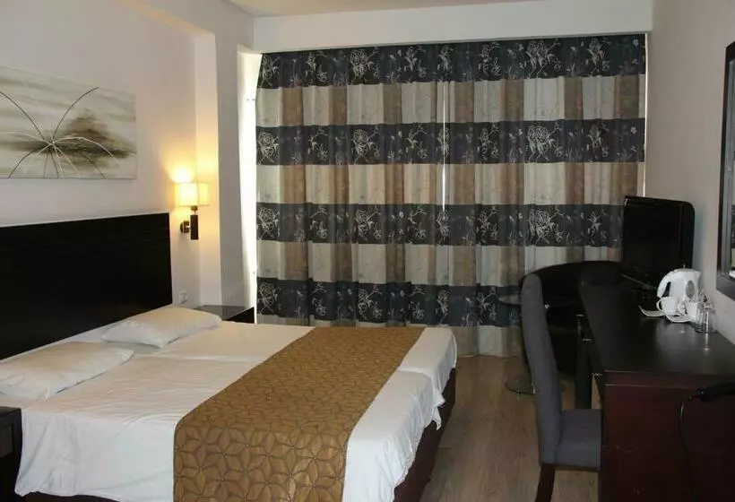 Quarto Estandar, Restal