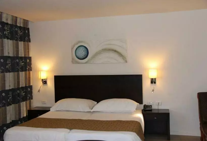 Quarto Estandar, Restal