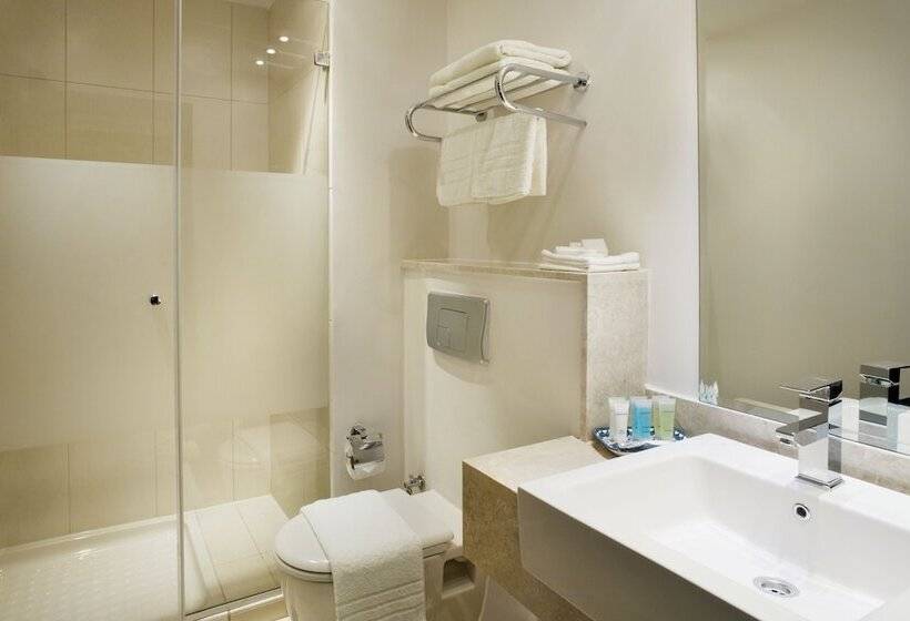 Camera Premium, St. George