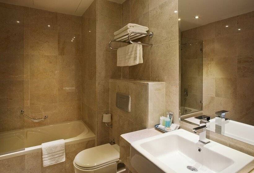 Camera Executive, St. George