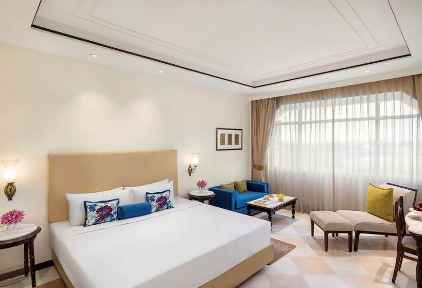 带泳池观景的豪华房, Tajview Agra Ihcl Seleqtions