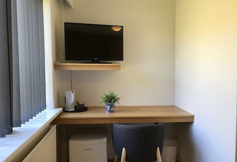 اتاق استاندارد, Tangi