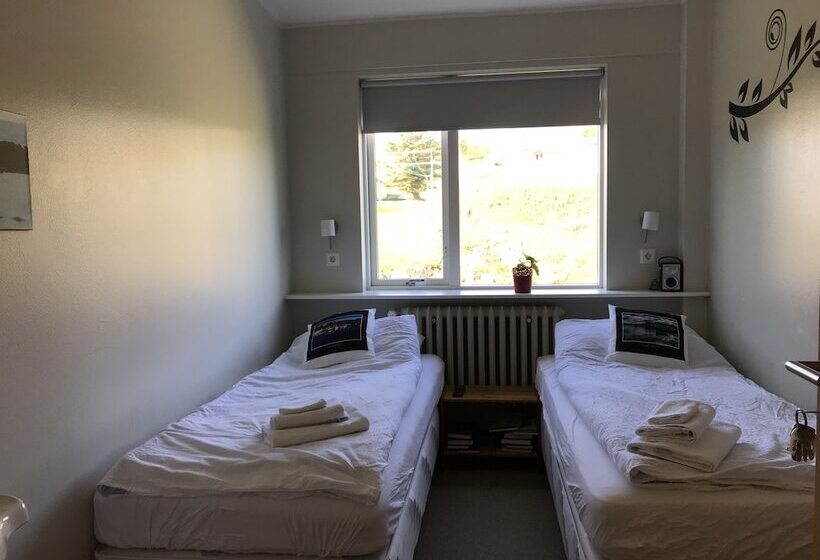 اتاق استاندارد با سرویس بهداشتی مشترک, Tangi