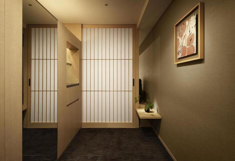 스탠다드 룸 킹사이즈 침대, The Capitol Hotel Tokyu