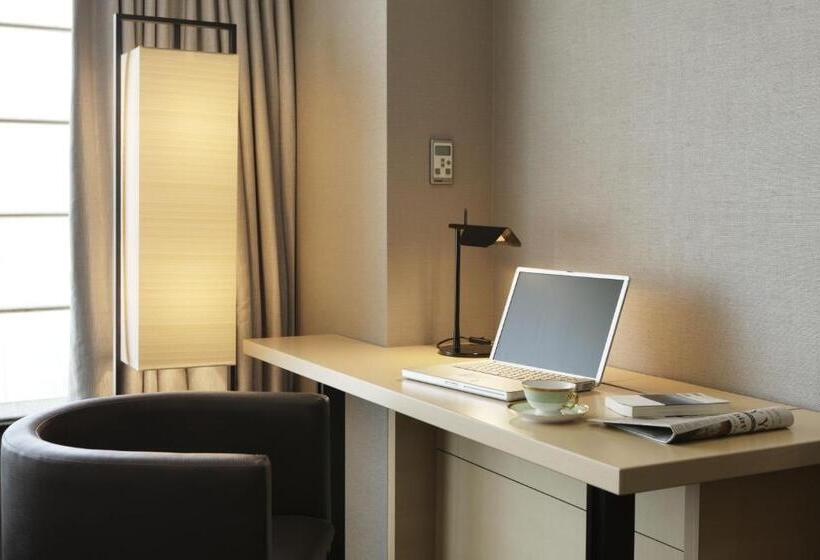 디럭스 룸, The Capitol Hotel Tokyu