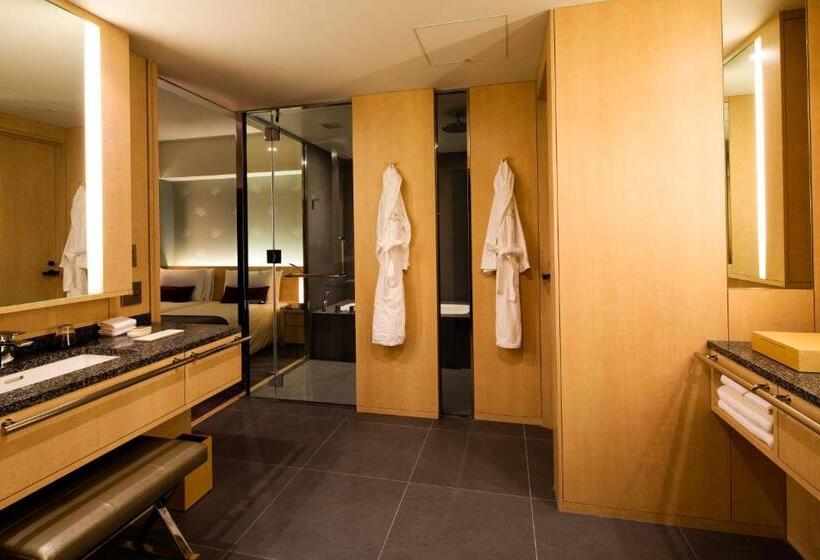 이그제큐티브 스위트 킹침대, The Capitol Hotel Tokyu