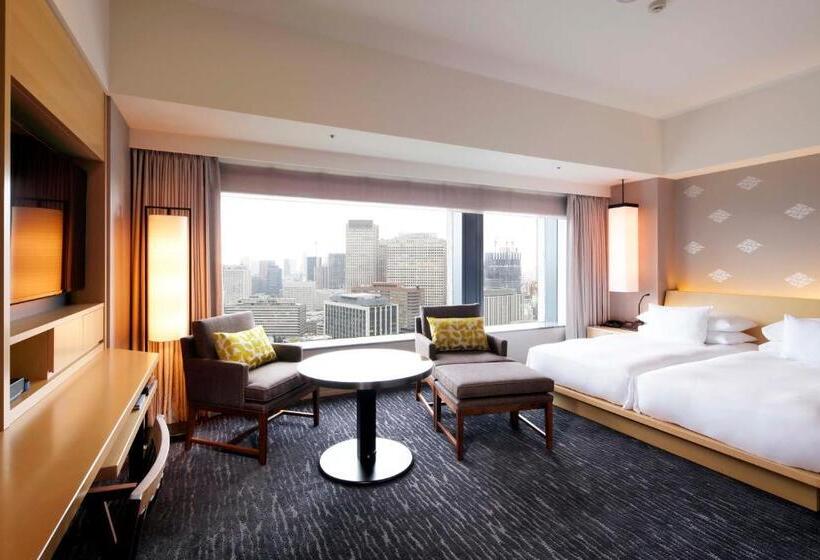 Номер Клуб, The Capitol Hotel Tokyu