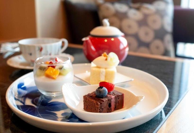 Президентский Люкс, The Capitol Hotel Tokyu