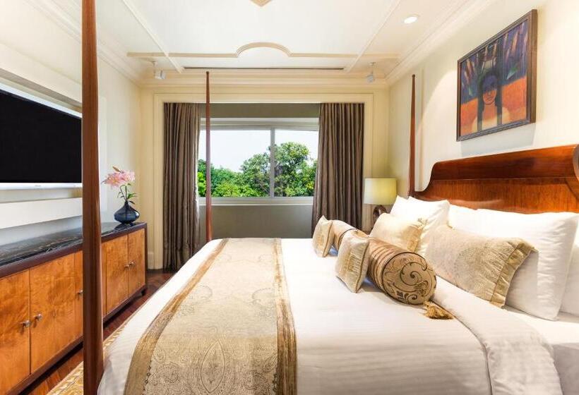 سوییت لوکس, The Claridges New Delhi