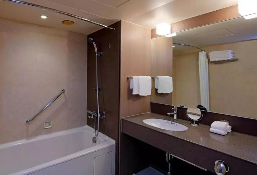 コンフォートトリプルルーム, Sheraton Miyako Hotel Osaka