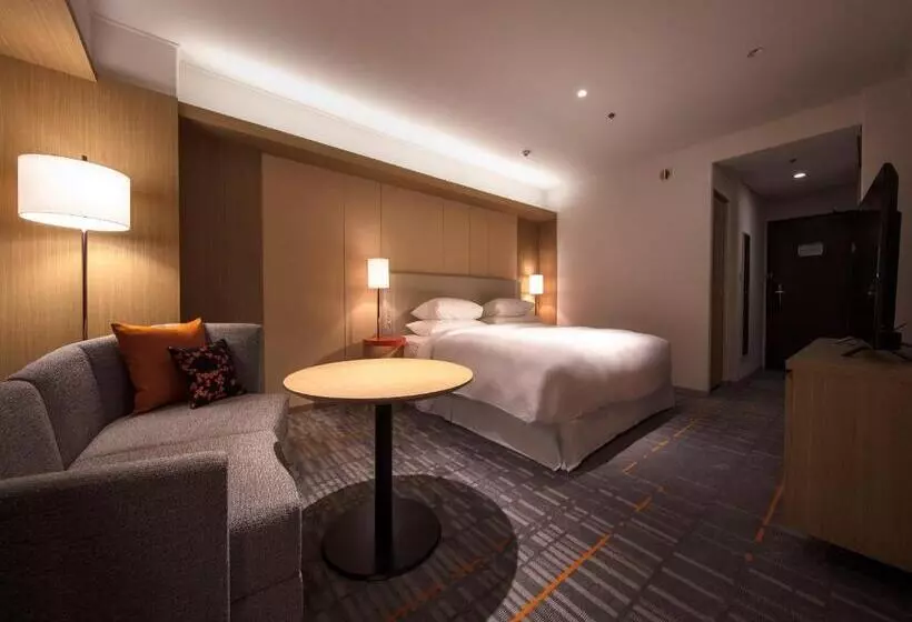 デラックスルーム, Sheraton Miyako Hotel Osaka