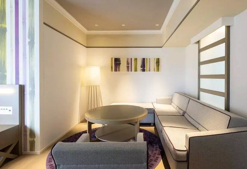 Juniorsviitti, Swissotel Nankai Osaka