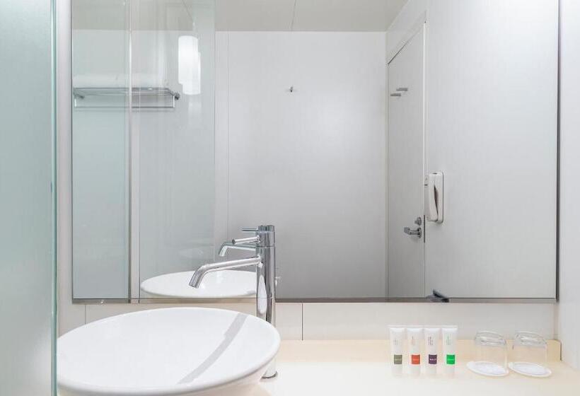 스탠다드 룸 킹사이즈 침대, Swissotel Nankai Osaka