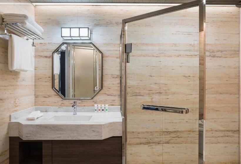 프레스티지 스위트, Swissotel Nankai Osaka