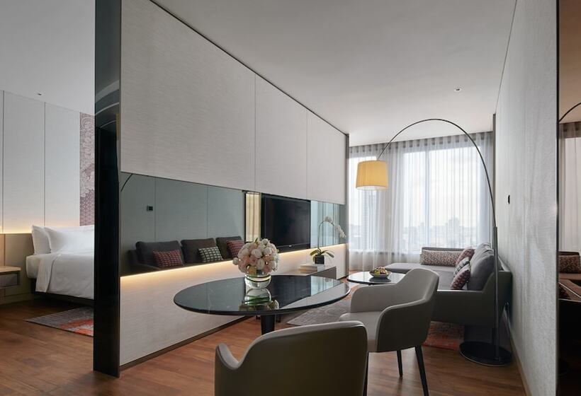 استودیوی استاندارد, Eq Kuala Lumpur