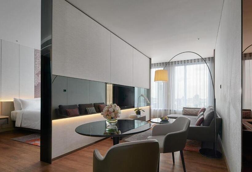 استودیو کلوب, Eq Kuala Lumpur