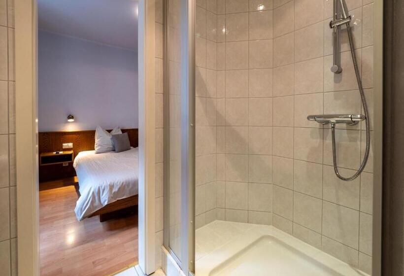 ファミリールーム, Heintz