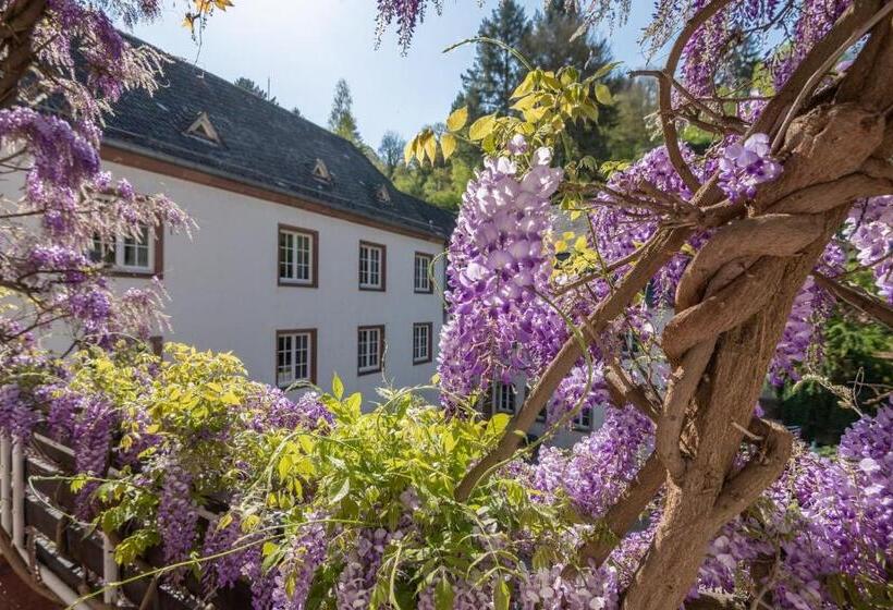 ガーデンビュースイート, Heintz