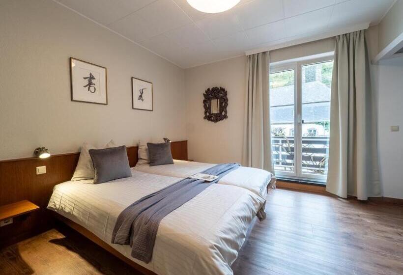 ガーデンビュースイート, Heintz