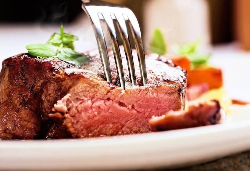 سوئیت ریاست جمهوری 2 خوابه, Hilton Yaounde