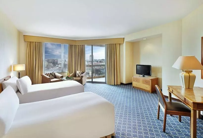 سوئیت ریاست جمهوری 2 خوابه, Hilton Yaounde