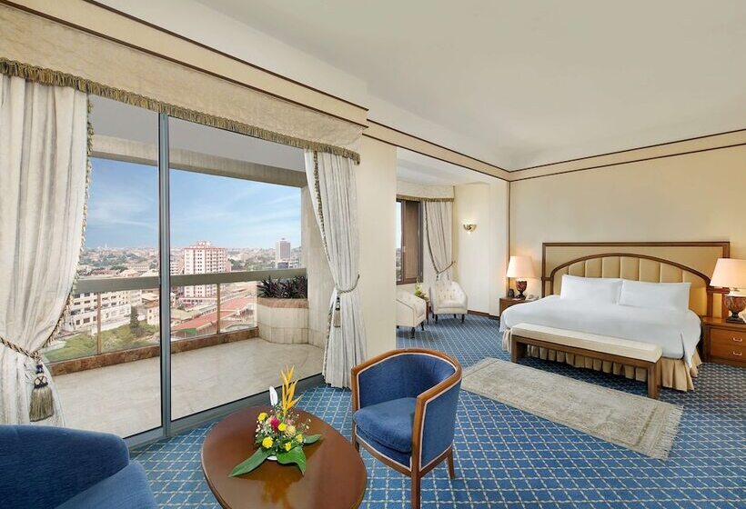 سوئیت ریاست جمهوری 2 خوابه, Hilton Yaounde