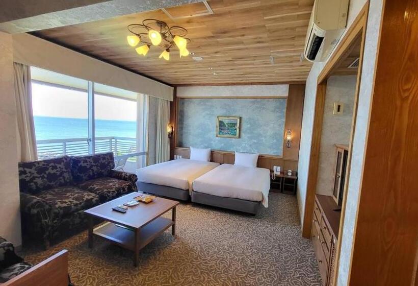 غرفة قياسية رباعية مطلة على البحر, La Vista Kannonzaki Terrace