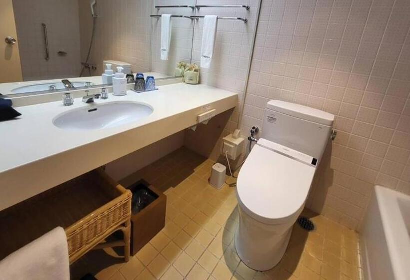 غرفة قياسية رباعية مطلة على البحر, La Vista Kannonzaki Terrace