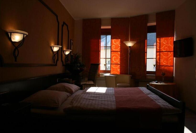 اتاق استاندارد, Le Pavillon