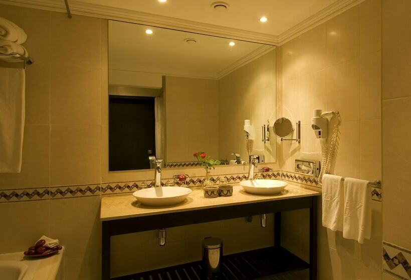 スタンダードトリプルルーム, Hôtel Le Semiramis Marrakech By Bravia Hotels