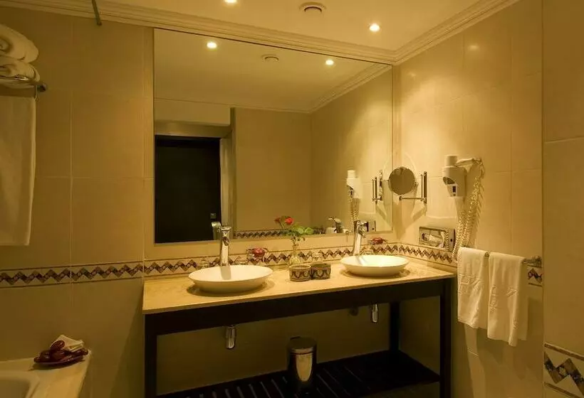 اتاق استاندارد سه نفره, Hôtel Le Semiramis Marrakech By Bravia Hotels