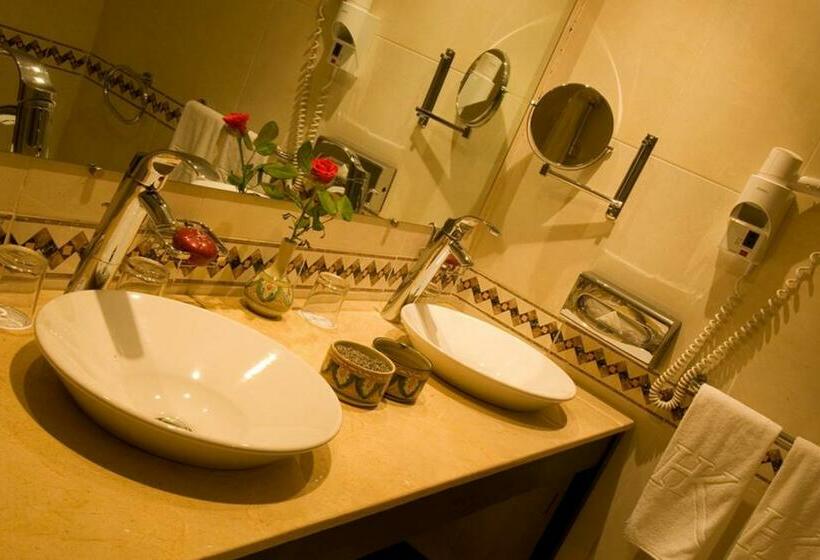 ジュニアスイート, Hôtel Le Semiramis Marrakech By Bravia Hotels