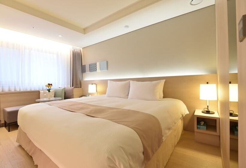 Номер Стандарт, Pacific