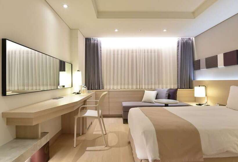 Номер Стандарт, Pacific