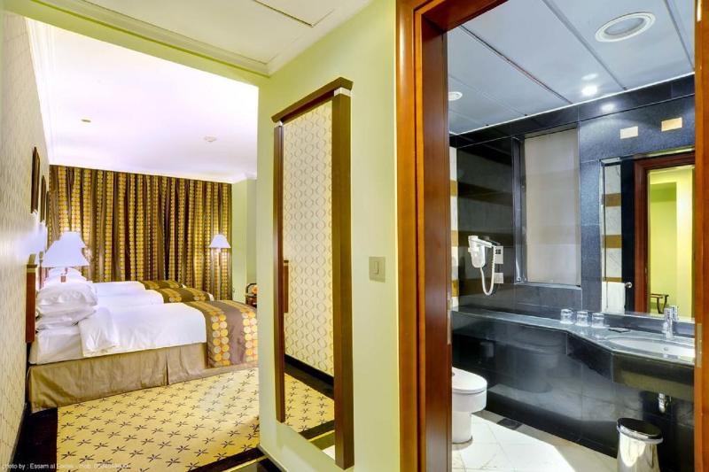 Номер Deluxe, Pacific