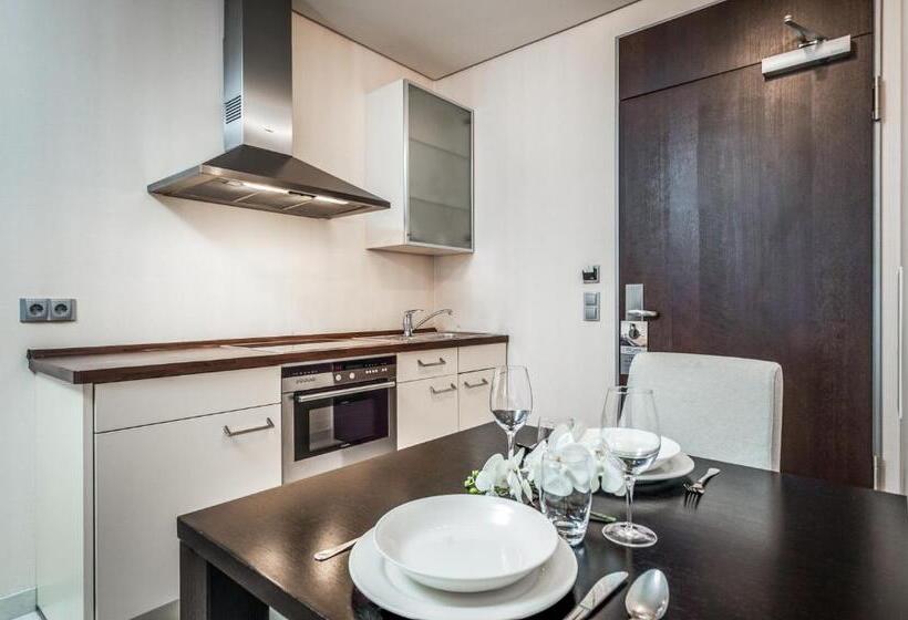 استودیوی استاندارد, Parc Hotel Alvisse