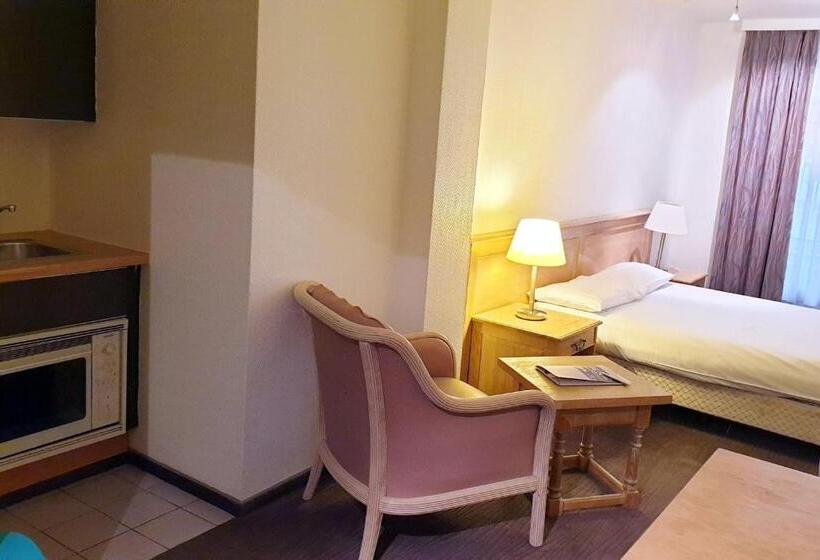 استودیوی استاندارد, Parc Hotel Alvisse