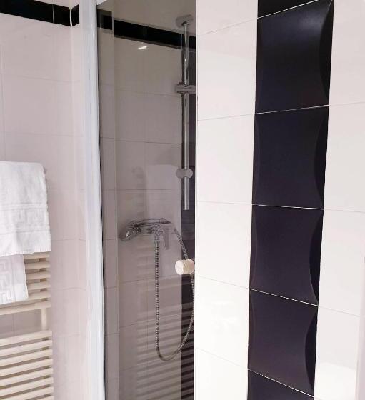استودیوی استاندارد, Parc Hotel Alvisse
